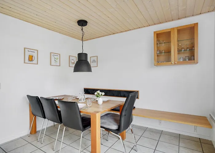 Ferienhaus Stunning In With Wifi *